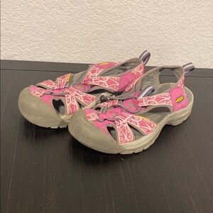 Womens Keen Pink and Purple Sandals, Sz. 6, GUC
